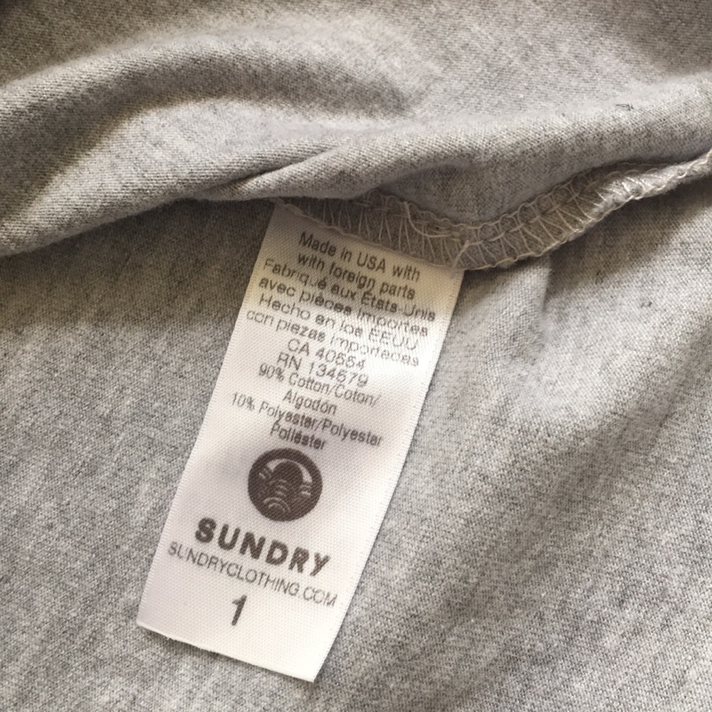 Sundry “Hello” Tee - Picture 6 of 6